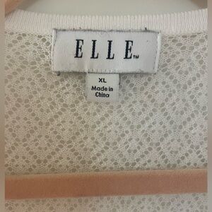 ELLE, white knit shrug from Macy’s, size xL. Good used condition.